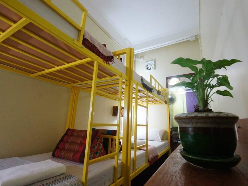 Baan Bovorn Hostel Bangkok Exterior foto